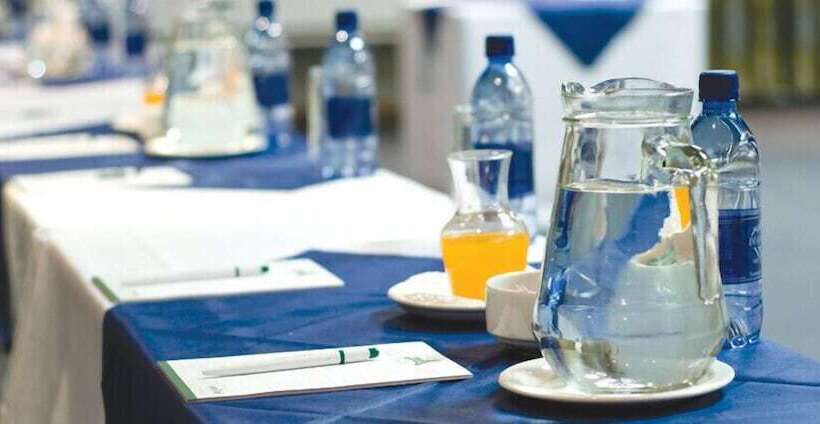 هتل Pine Lodge Resort