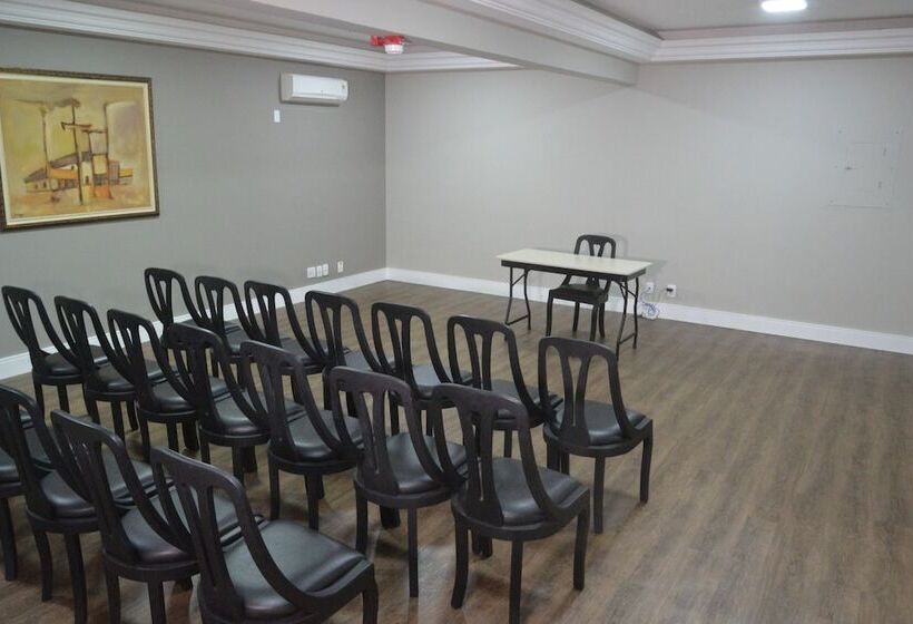 هتل Premium Vila Velha Ponta Grossa