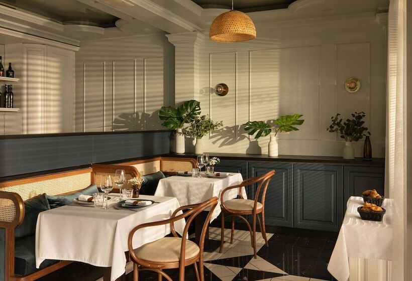 Fotos del hotel Queen's Court Hotel & Residence:  22