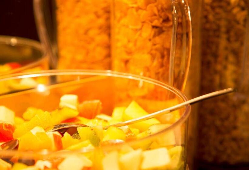 Fotos del hotel Townhouse:  14