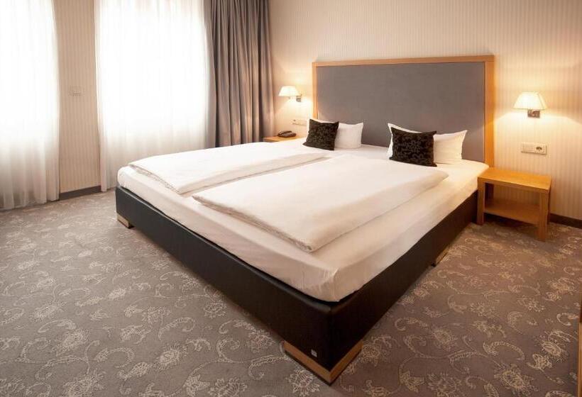 Fotos del hotel Townhouse:  7