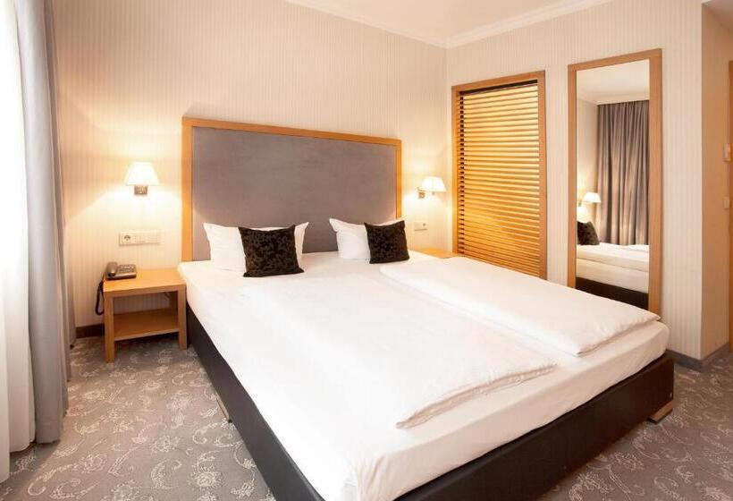 Fotos del hotel Townhouse:  4