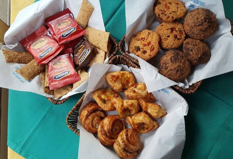 Fotos del hotel Caroline Crillon:  27