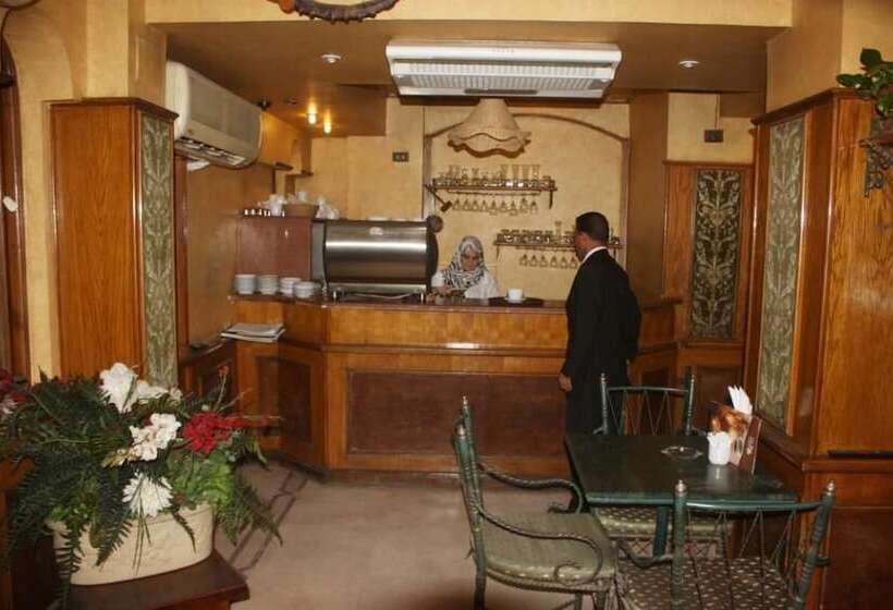 Fotos del hotel Caroline Crillon:  29