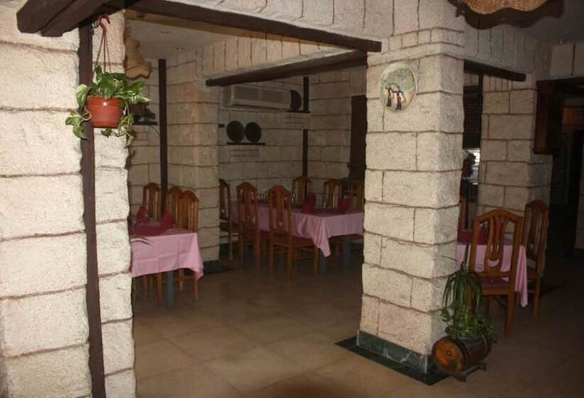 Fotos del hotel Caroline Crillon:  14