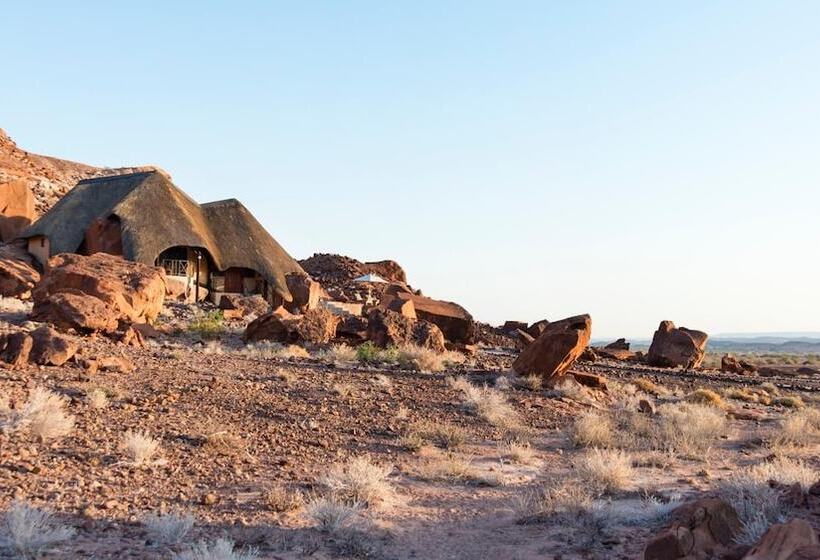 Hotel Twyfelfontein Country Lodge