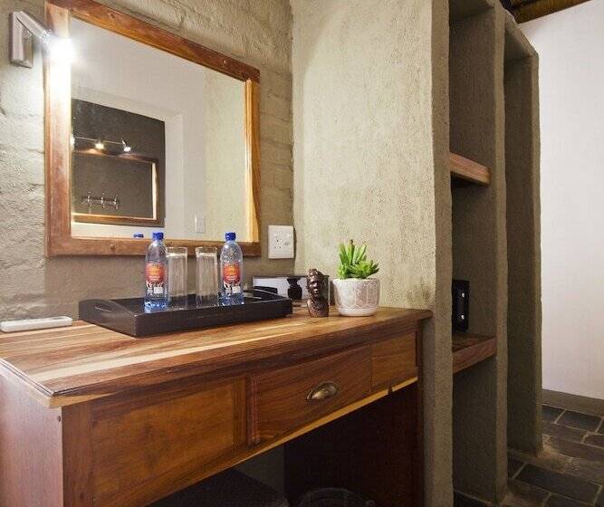 Hotel Twyfelfontein Country Lodge