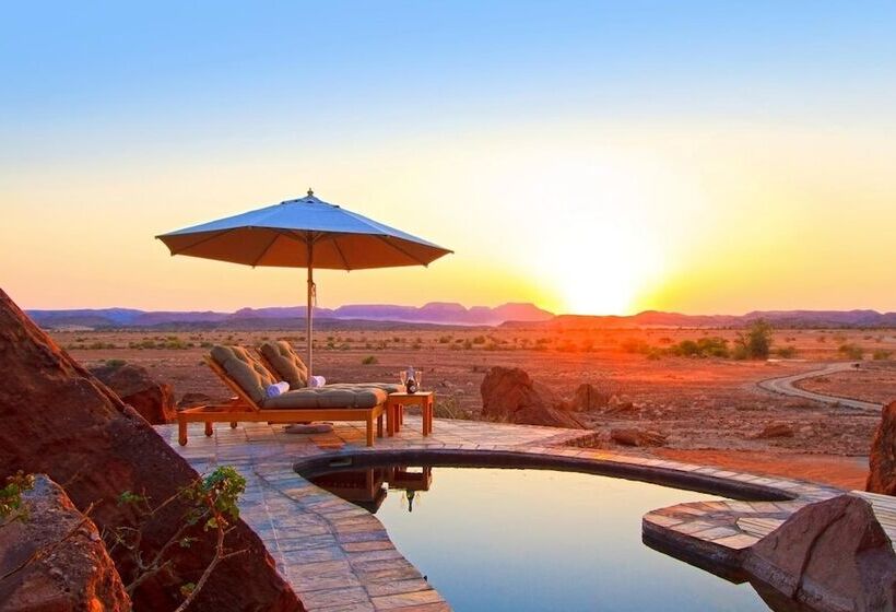 Hotel Twyfelfontein Country Lodge