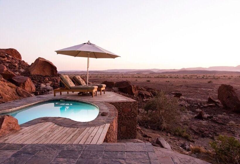 Hotel Twyfelfontein Country Lodge
