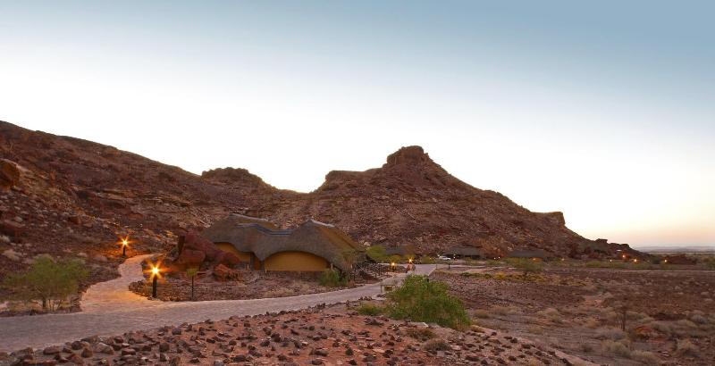 Hotel Twyfelfontein Country Lodge