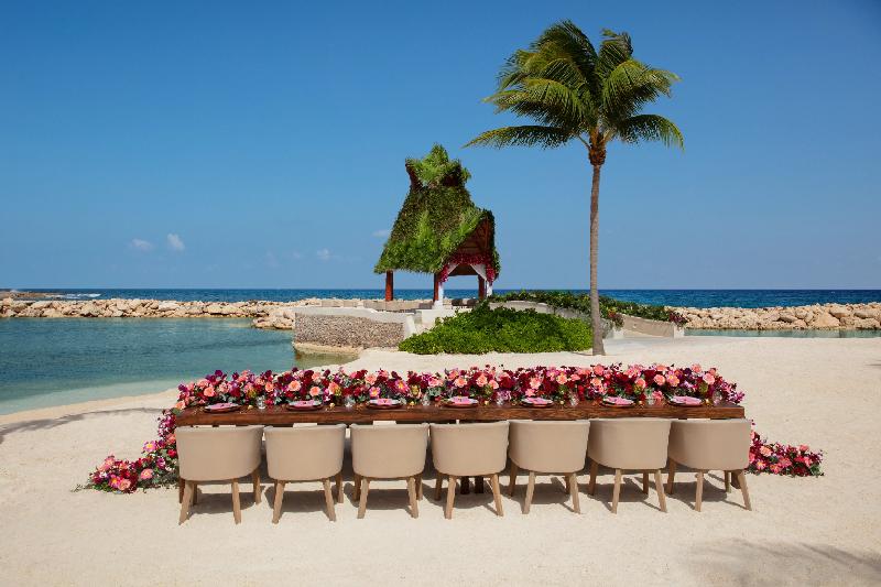 استراحتگاه Dreams Aventuras Riviera Maya   All Inclusive
