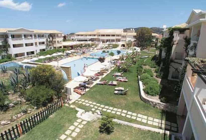 Bitzaro Grande Hotel & Suites