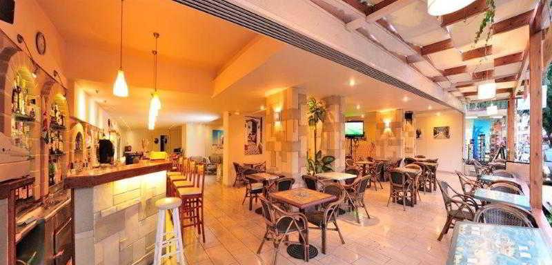 Carina Hotel