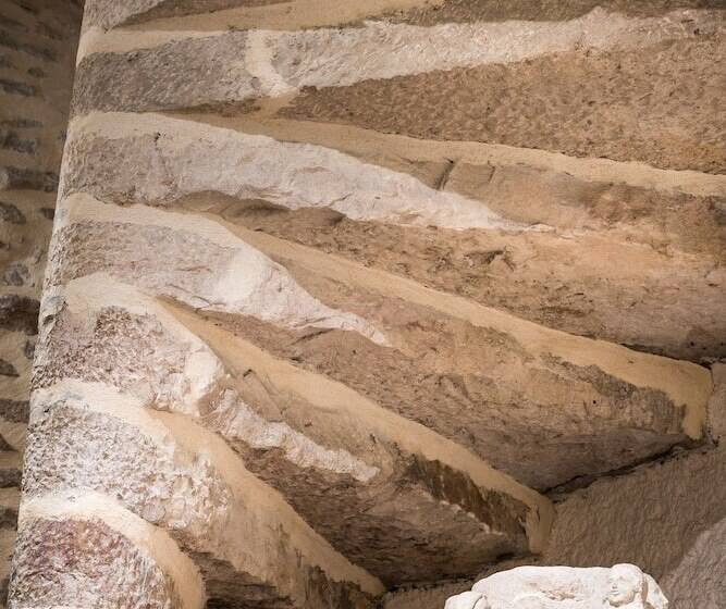 هتل Abbaye De Maizieres