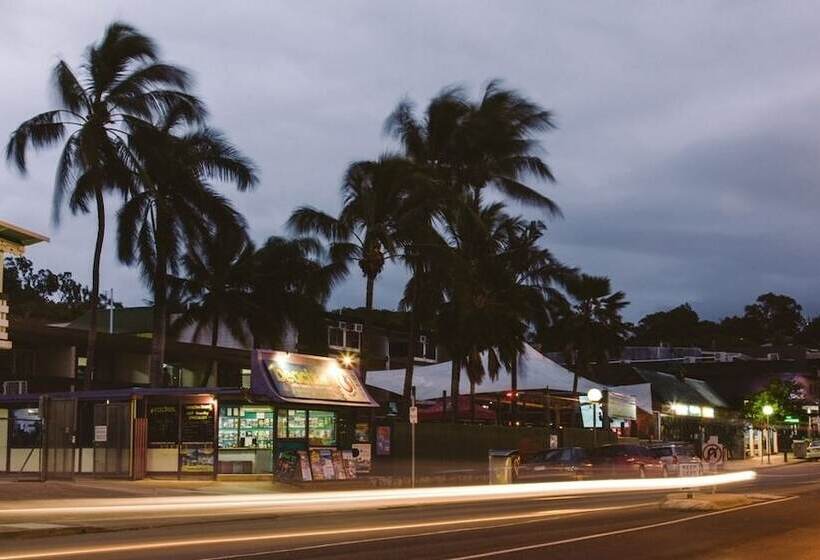 هتل Beaches Backpackers Airlie Beach   Hostel