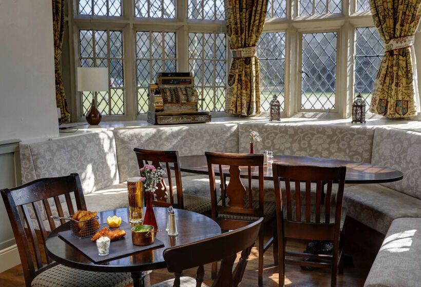 هتل Best Western Walworth Castle