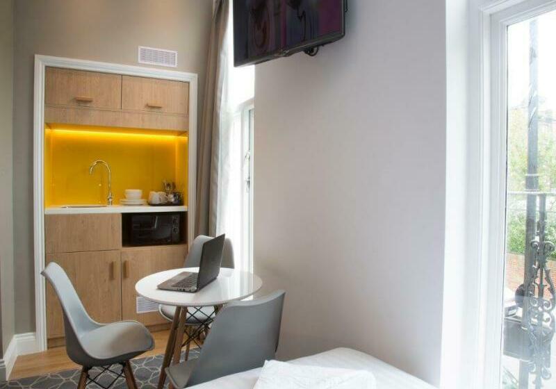 هتل Comfort Inn & Suites Kings Cross St. Pancras