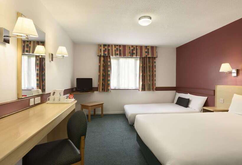 هتل Days Inn By Wyndham Bradford M62