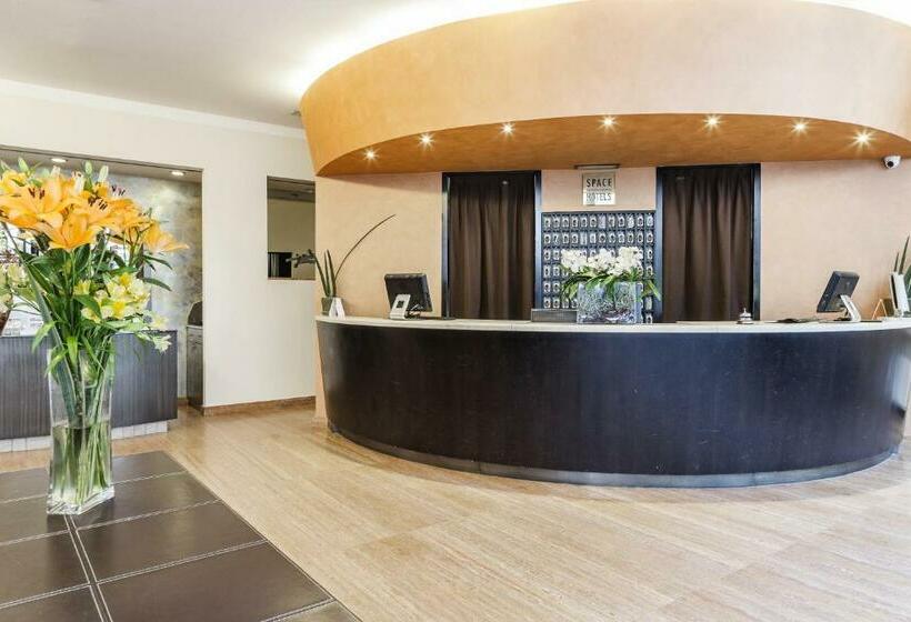 Fotos del hotel Des Etrangers:  31