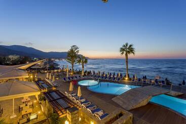 هتل Dessole Malia Beach – All Inclusive