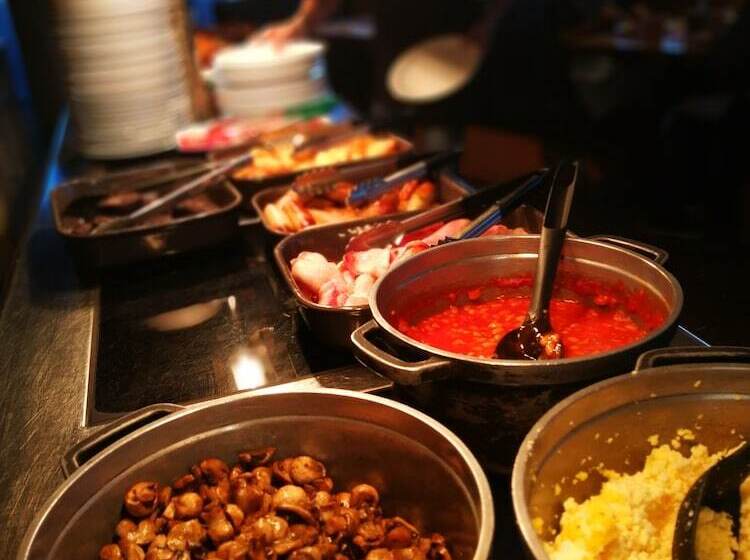 Fotos del hotel Future Inn Cardiff Bay:  63 Fotos del hotel Future Inn Cardiff Bay:  63