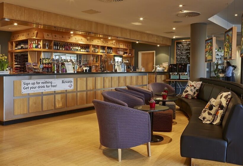 Fotos del hotel Future Inn Cardiff Bay:  38 Fotos del hotel Future Inn Cardiff Bay:  38