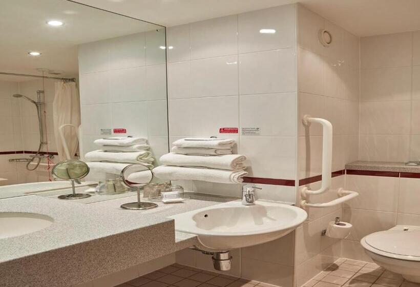 Fotos del hotel Future Inn Cardiff Bay:  37 Fotos del hotel Future Inn Cardiff Bay:  37