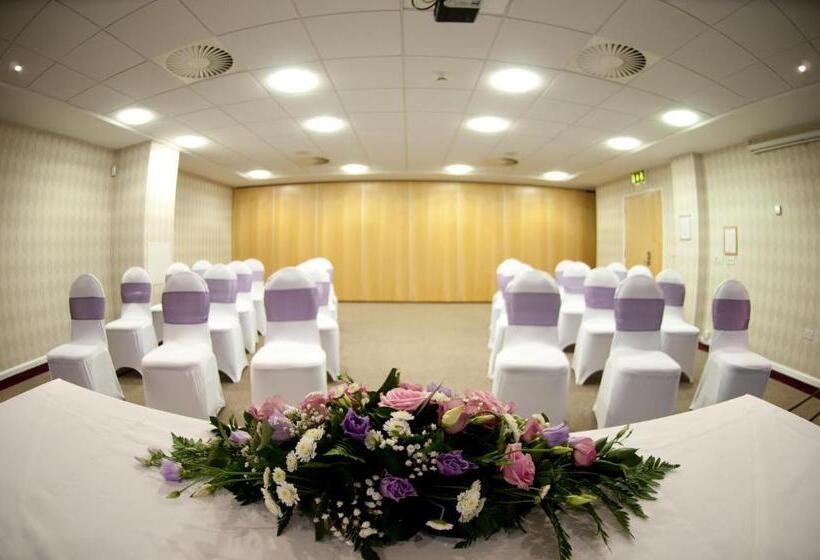 Fotos del hotel Future Inn Cardiff Bay:  57 Fotos del hotel Future Inn Cardiff Bay:  57