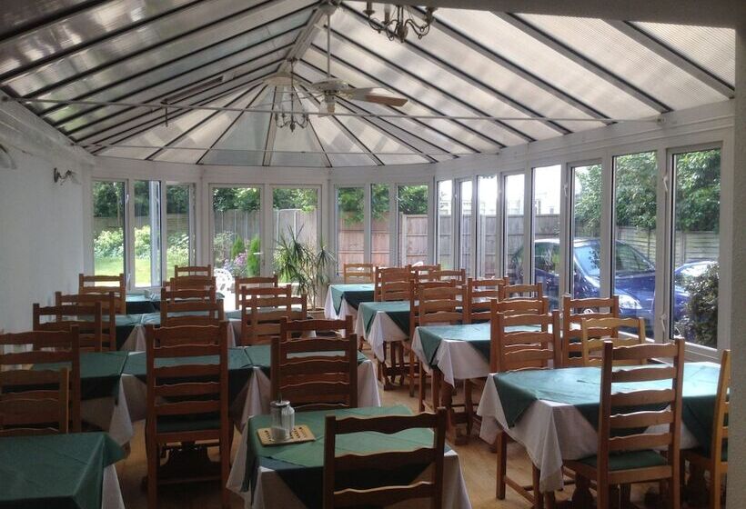 هتل Gainsborough Lodge
