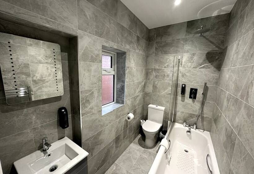 هتل Gainsborough Lodge