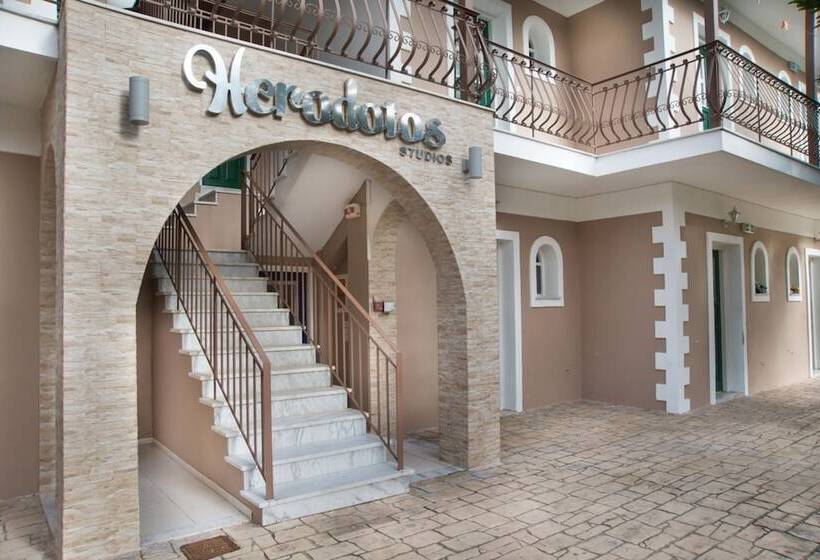 هتل Herodotos Studios
