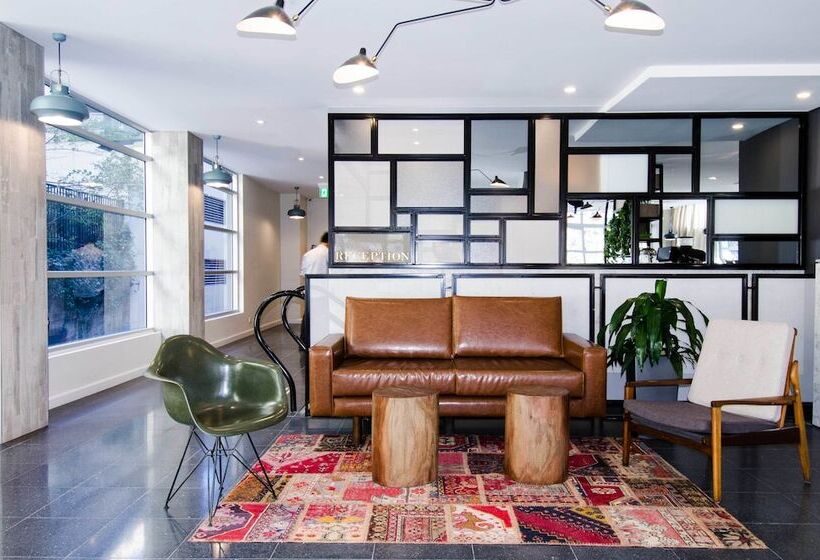 هتل Ibis Budget Sydney East