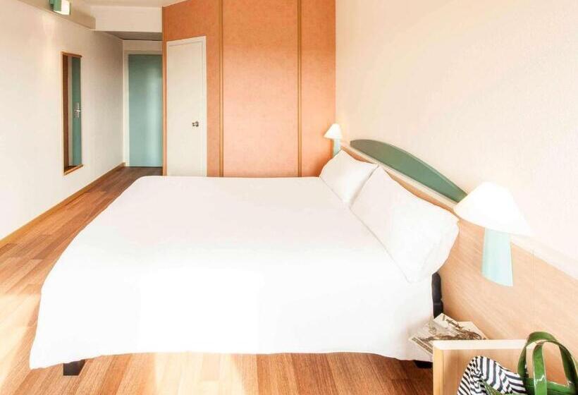 Fotos del hotel Ibis Roma Fiera:  4