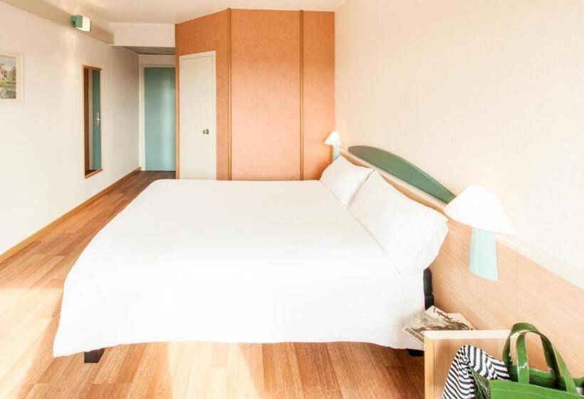 Fotos del hotel Ibis Roma Fiera:  5