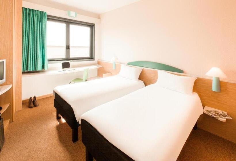 Fotos del hotel Ibis Roma Fiera:  6