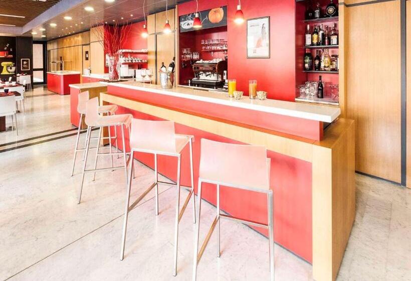 Fotos del hotel Ibis Roma Fiera:  38