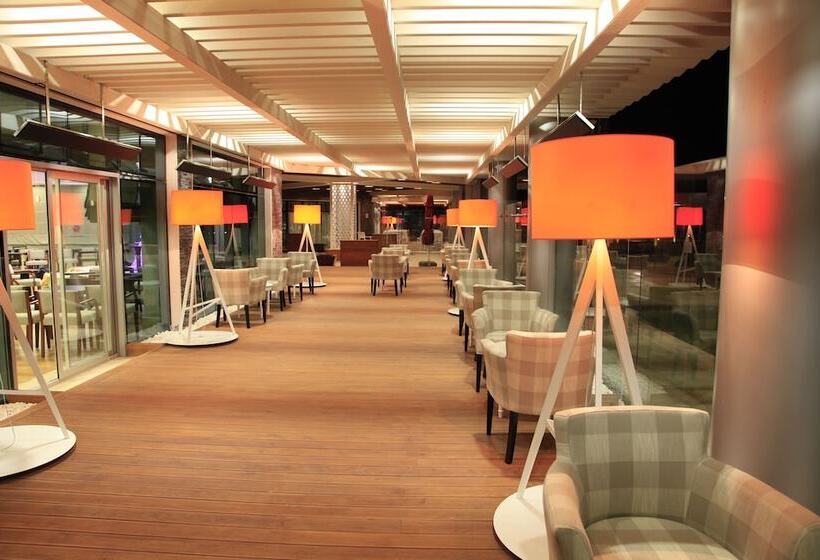 Kolin Hotel Spa & Convention Center