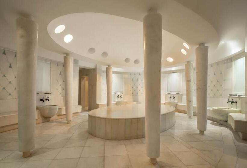 هتل La Blanche Resort & Spa