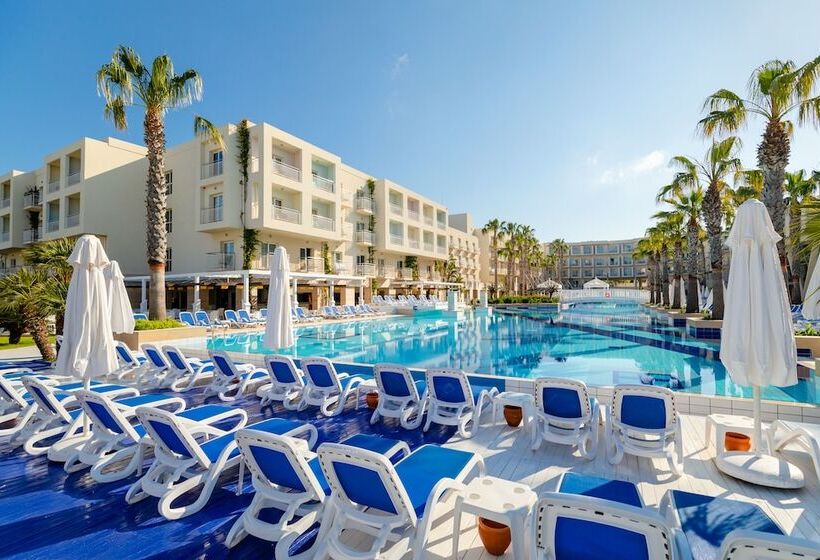 هتل La Blanche Resort & Spa