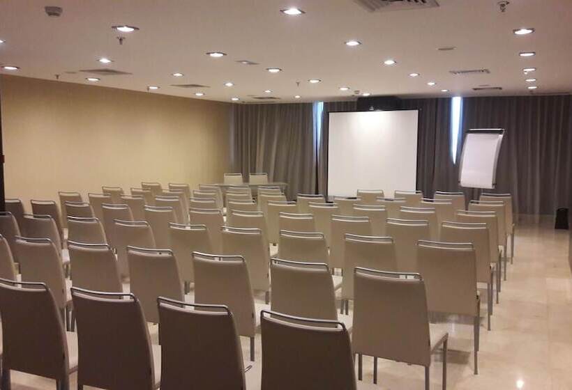 Fotos del hotel Lcb Hotel Fuenlabrada:  4