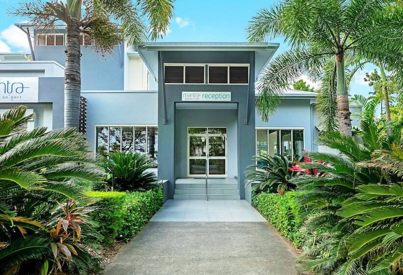 هتل Mantra Aqueous On Port