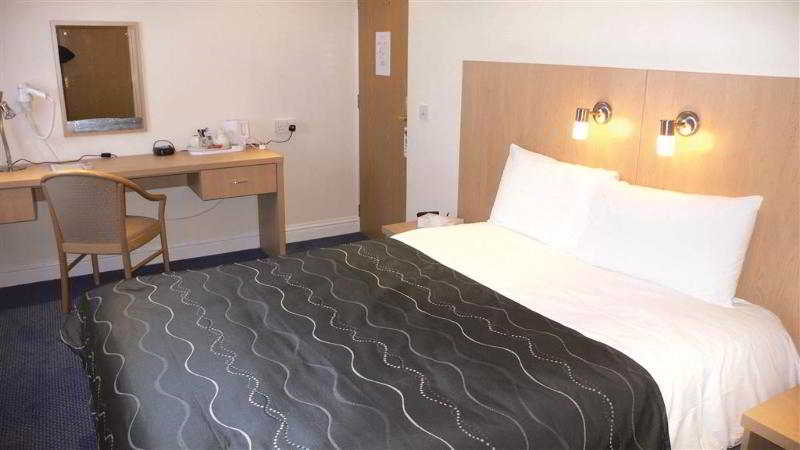Отель Mercure Newbury West Grange