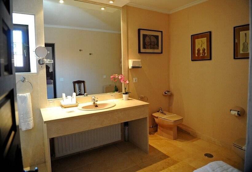 فندق Nuevo San Román De Escalante