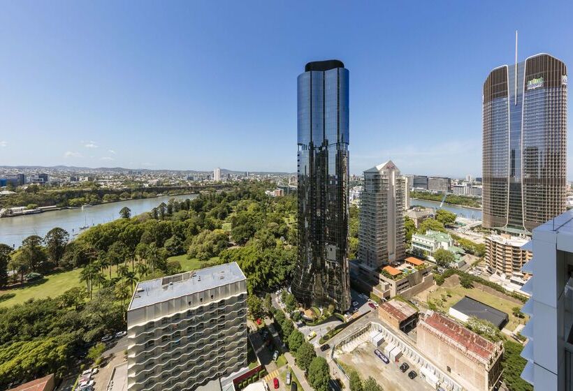 هتل Oaks Brisbane On Margaret Suites