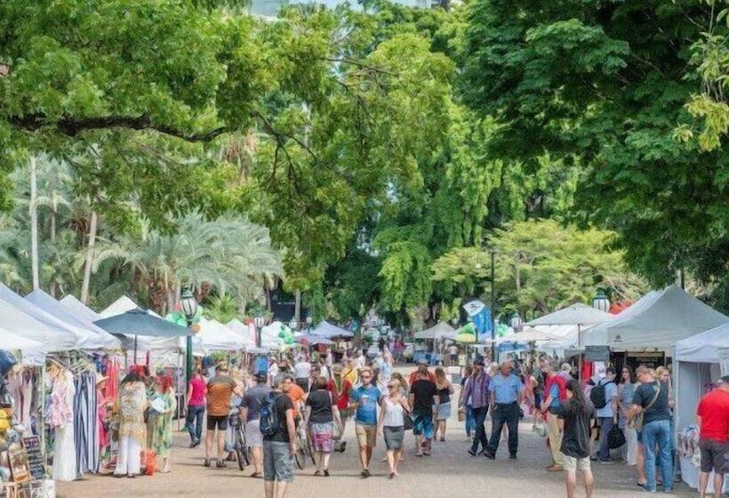 هتل Oaks Brisbane On Margaret Suites