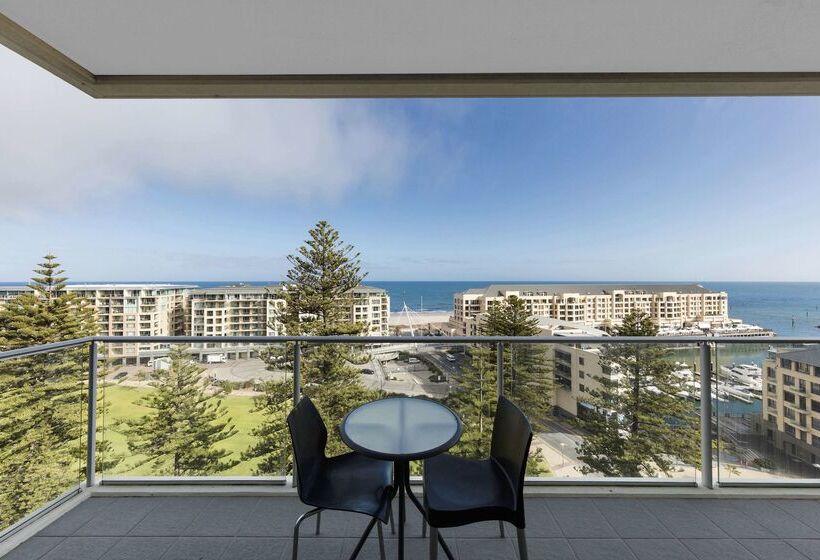 هتل Oaks Glenelg Liberty Suites