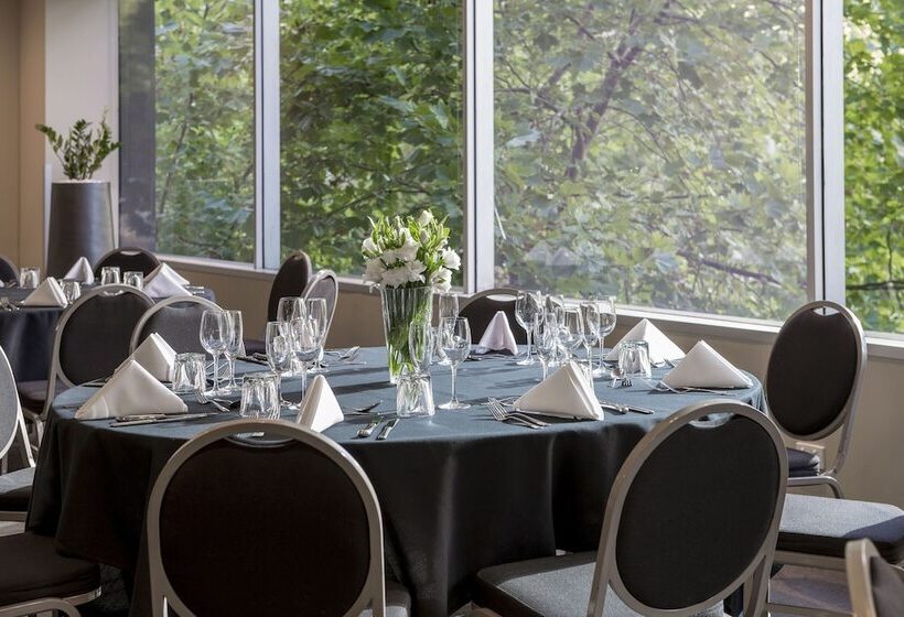 בית מלון כפרי Oaks Melbourne On Market