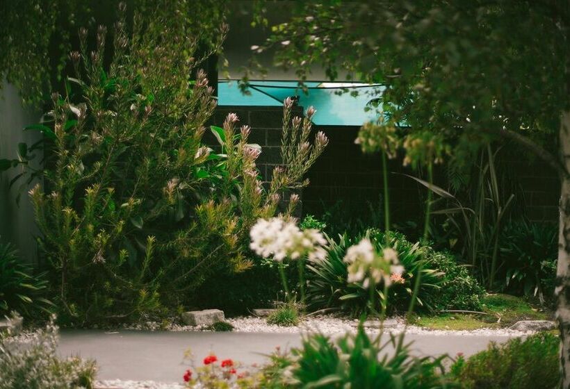 בית מלון כפרי Quest Flemington