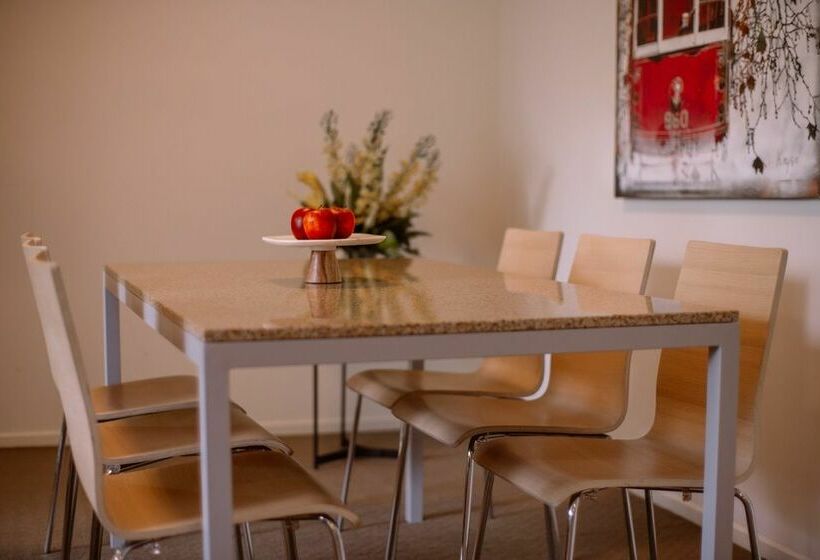 בית מלון כפרי Quest Flemington