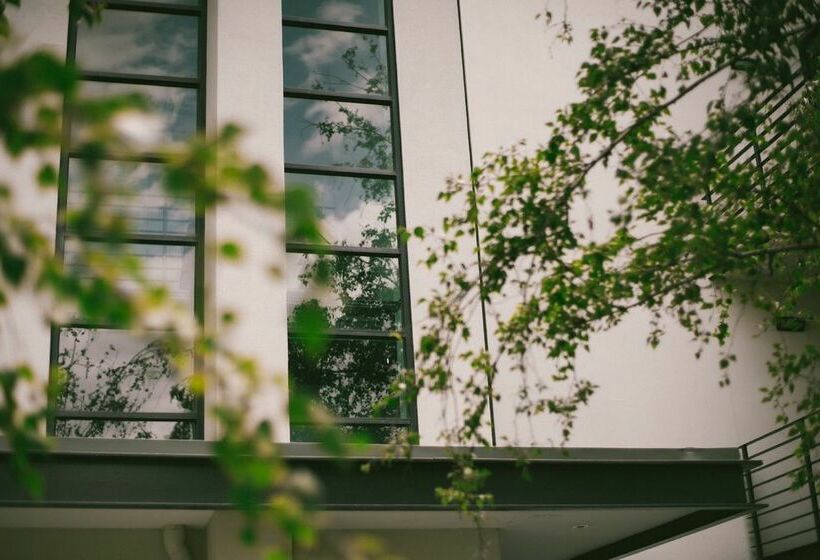 בית מלון כפרי Quest Flemington